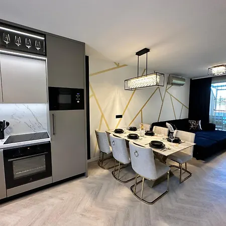 Onyx 2 Haloszobas Apartman Privat Finn Szaunaval Es 2 Fuerdoszobaval Keszthely Exterior photo